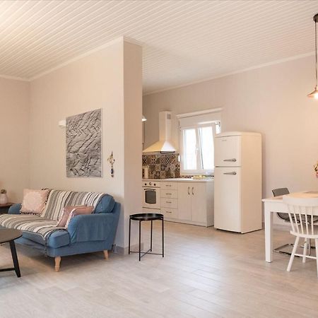 Lefko'S House- Contemporary, Fully Renovated House Villa Kassiopi Exterior photo