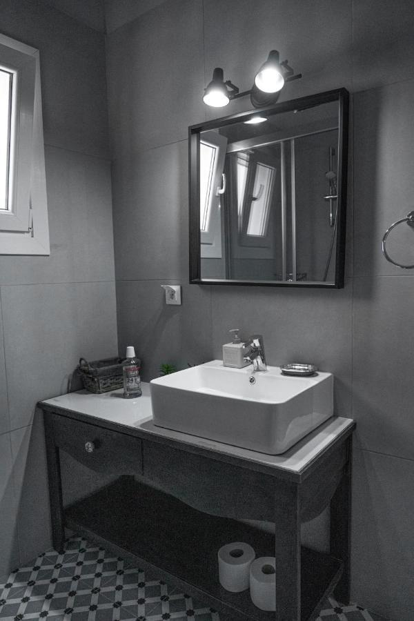 Lefko'S House- Contemporary, Fully Renovated House Villa Kassiopi Exterior photo